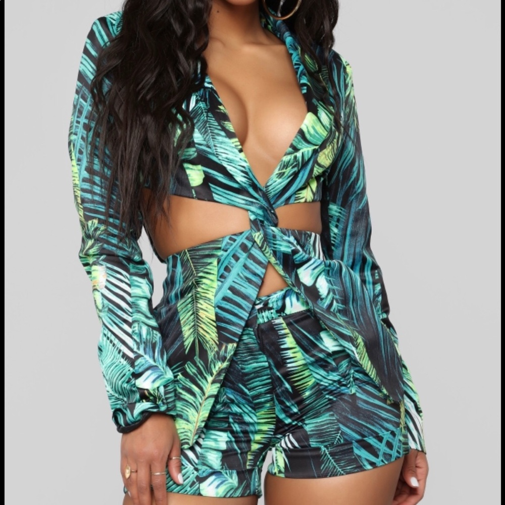 FashionNova outfit brand new never worn
